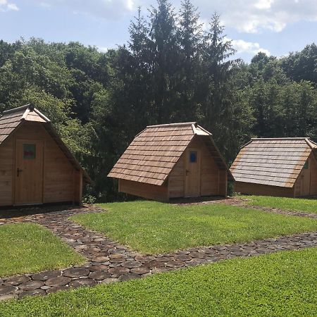 Glamping Naselje Zeleni Turizem Hotell Makole Eksteriør bilde