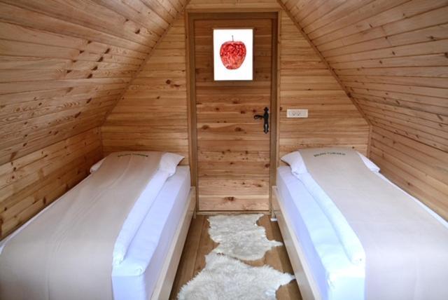 Glamping Naselje Zeleni Turizem Hotell Makole Eksteriør bilde
